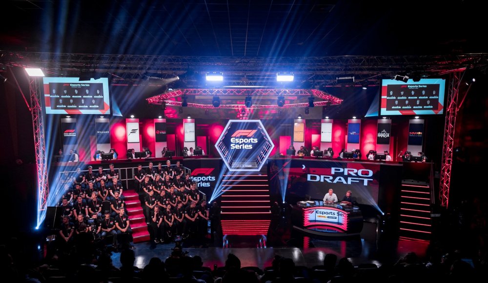 F1 Esports 2018 Draft - Gfinity Arena.jpg
