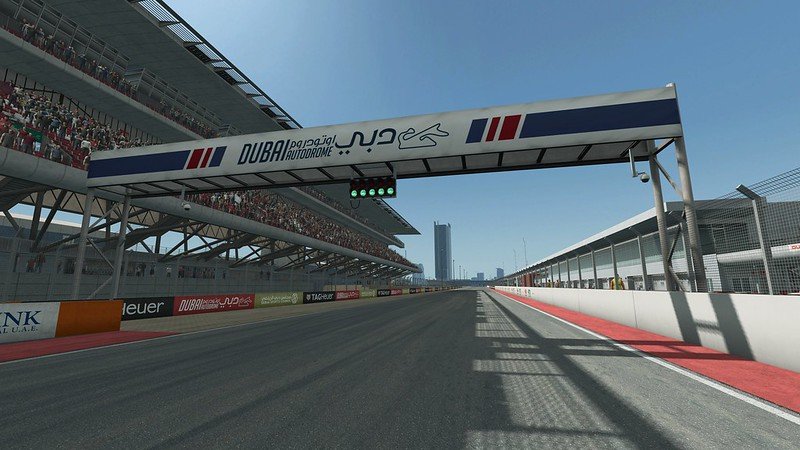 More information about "Dubai Autodrome disponibile su Raceroom Racing Experience"
