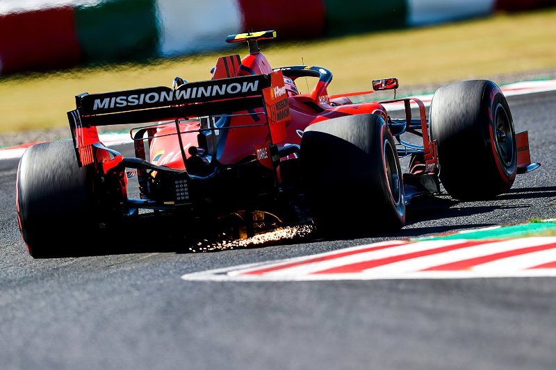 f1-car-lean.jpg.cdffddaad45e9c3178a5bc163be307d7.jpg