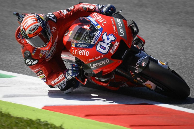 dovizioso.jpg.28cfae644f7bdd2c450fc5f685796918.jpg