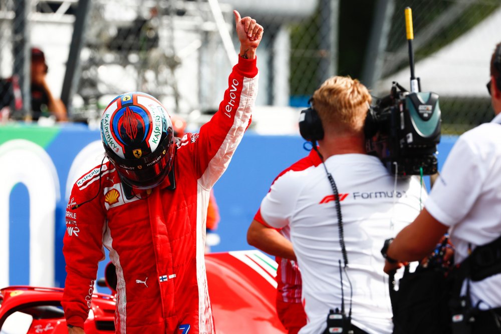 raikkonen.thumb.jpg.8a5af71a4c3cbc2670fb222e0fb816fe.jpg