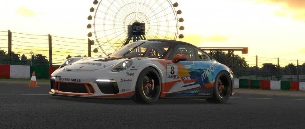 R8G-Esports-Action01-HR.jpg