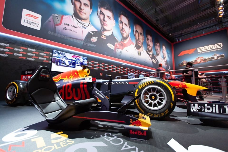 playseat.jpg.08f3f605ed9914ecc166b6ac97e30baa.jpg