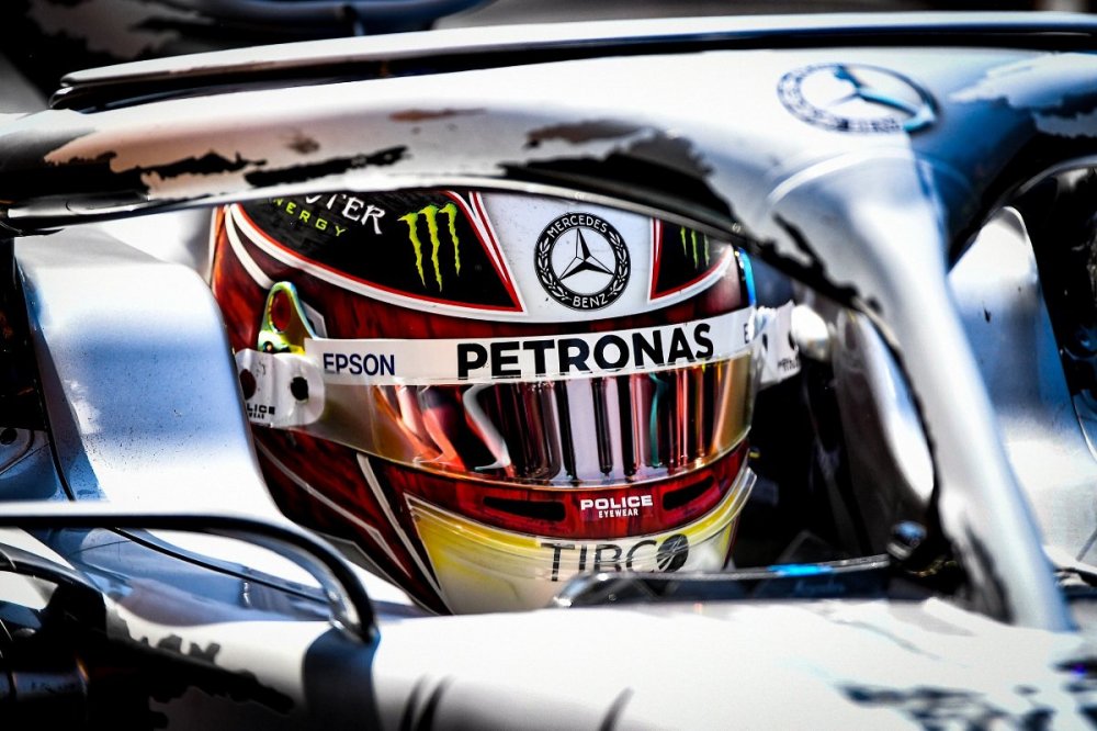 hamilton.thumb.jpg.77ddc249fbff0760726dc6d2bc528ceb.jpg