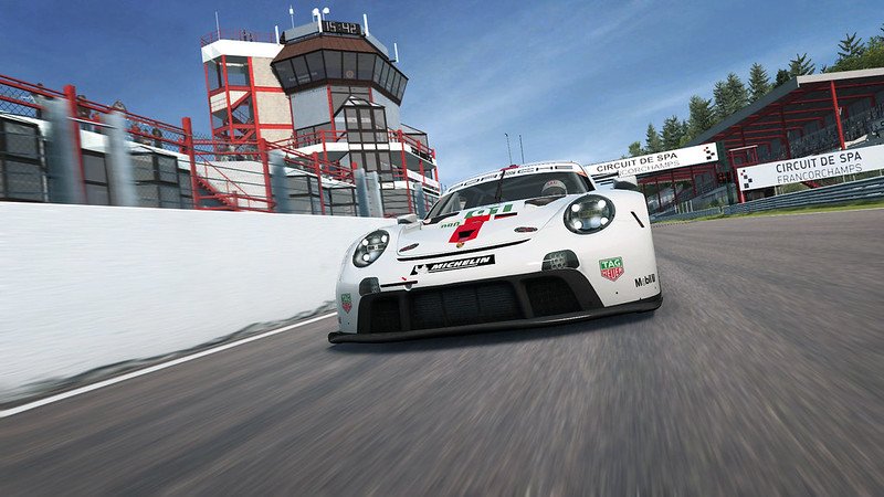 porsche-911-3.jpg.9765ece3dee51b843d1b1ca3ecfb7abd.jpg