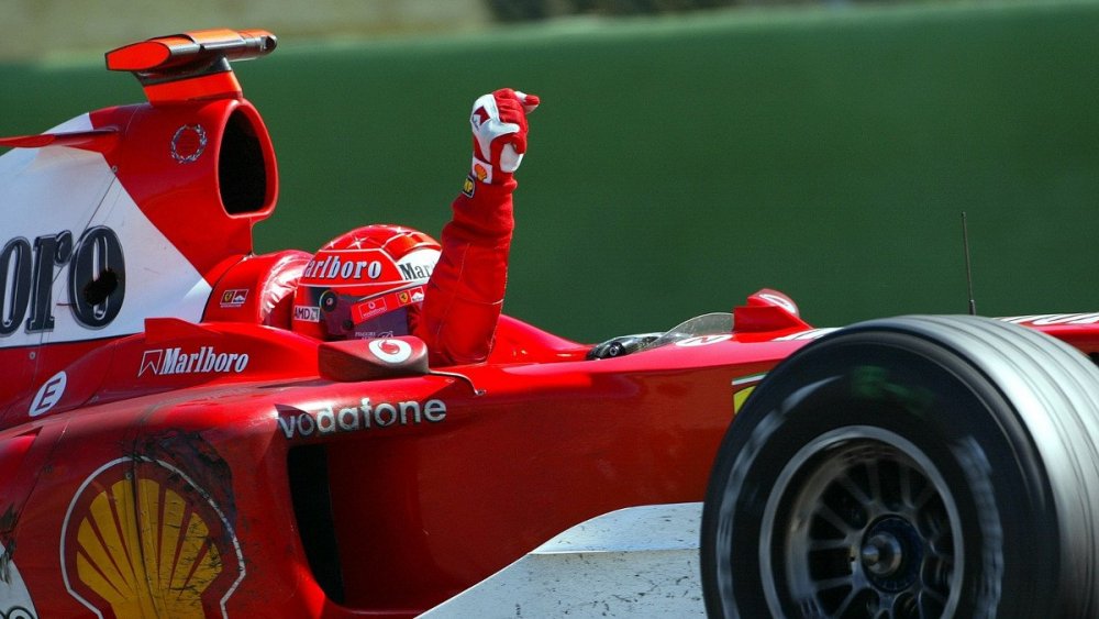 schumi.thumb.jpg.93c1b5faccd153afb3bfcf046b73e66a.jpg