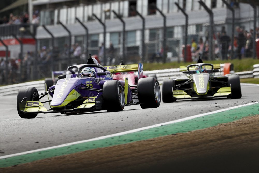 w-series-brands-hatch-2019.thumb.jpg.8d6be64ed811e1c8261cd5d9b6f92330.jpg