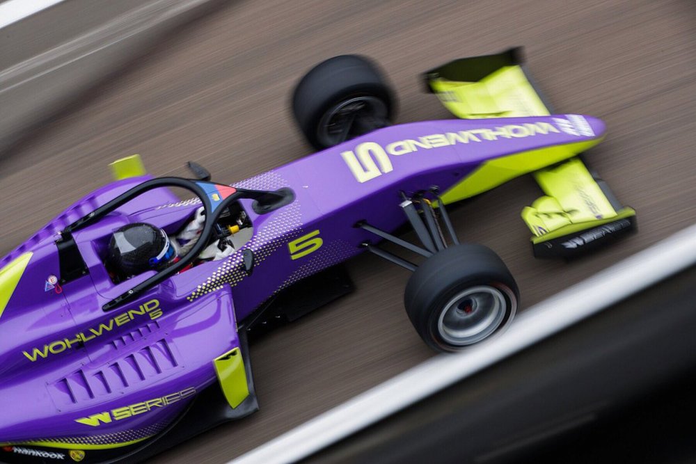 w-series-wohlwend-misano-2019.thumb.jpg.2f27fa6b517a1b15e70d9ed497e9c48f.jpg