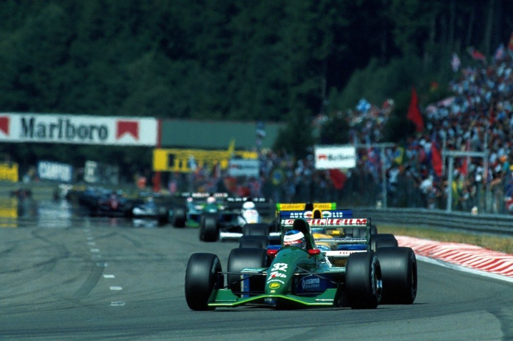 schumi.thumb.jpg.d3bb49e03b4ca8e33256c4072dc7b220.jpg