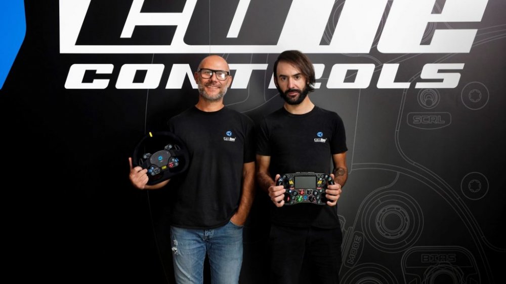 Fabio-Sotgiu-e-Massimo-Cubeddu-co-founders-di-Cube-Controls-1024x576.thumb.jpg.37f4f629d00a264df08b99c201fed049.jpg