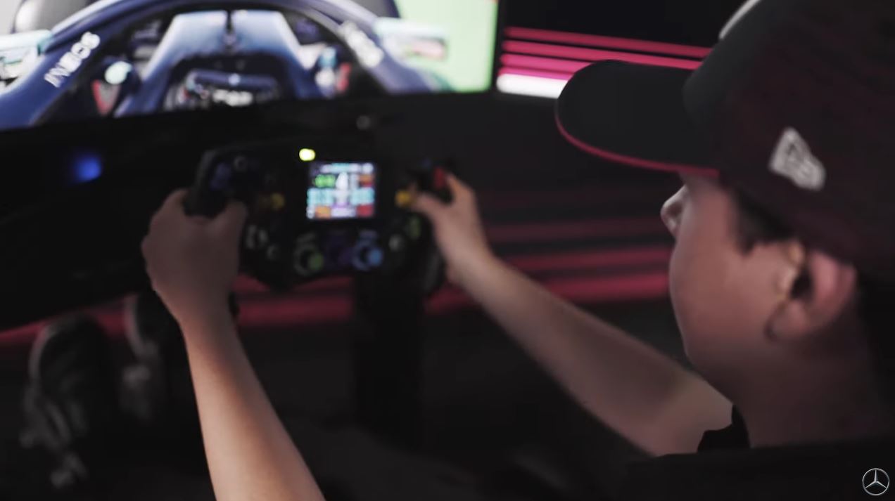 More information about "F1 Esports: si presentano in video il team Mercedes AMG e Renault Vitality"