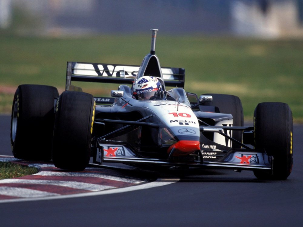 mp4-12.thumb.jpg.1b80a9ab5d3bc9e6f985838c65763d25.jpg