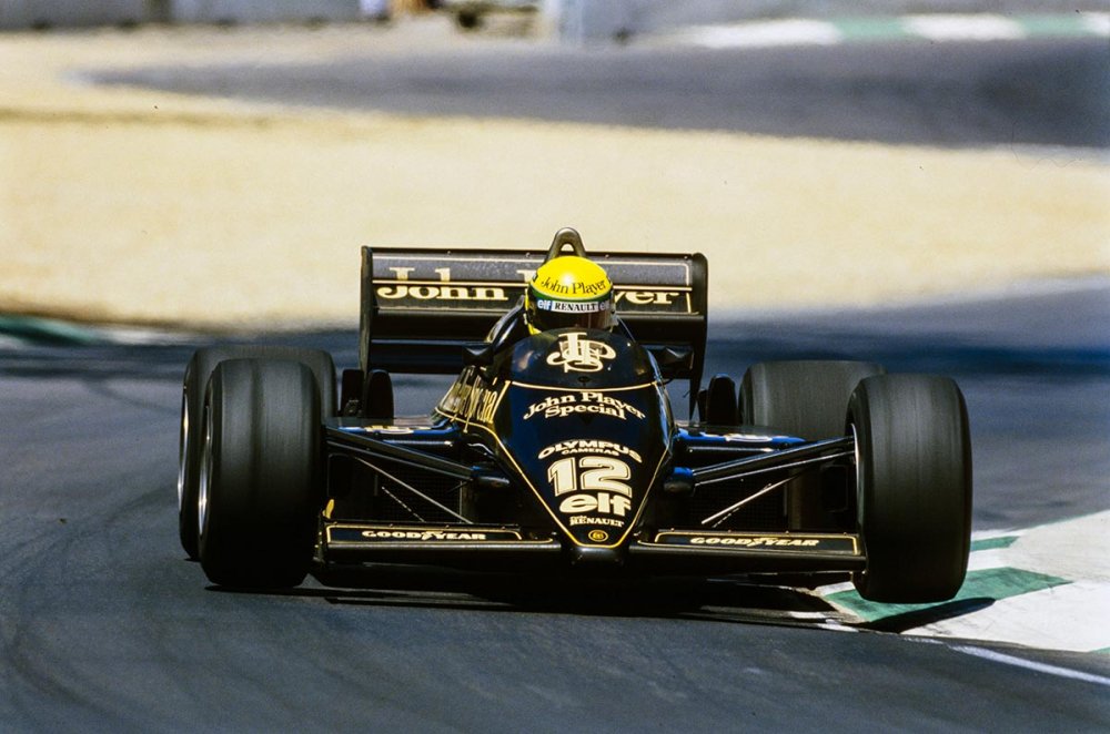 lotus4.thumb.jpg.0e1f20f01e47ca9825fe566aa6d96086.jpg