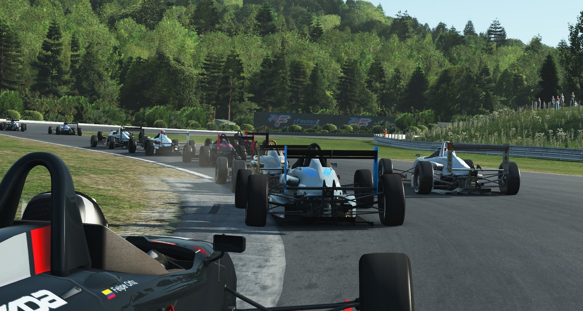 More information about "rFactor 2: nuova build disponibile con le Linked Sessions"