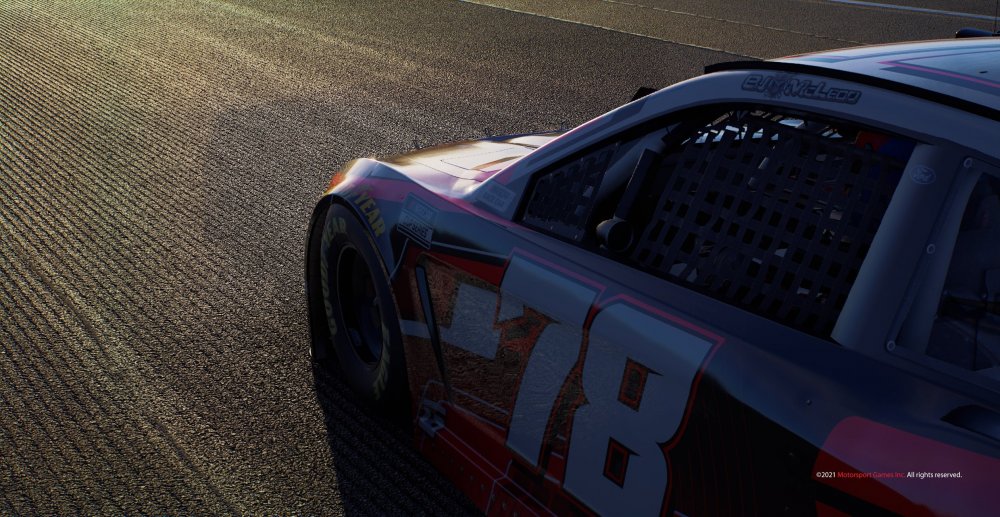 nascar21_4.jpg