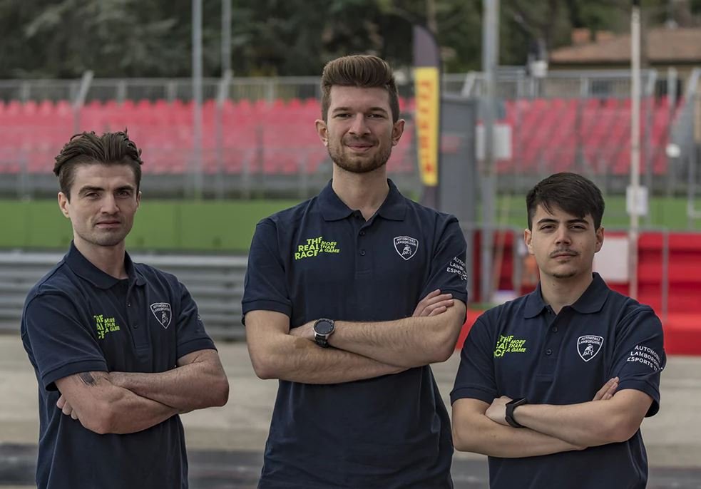 lamborghini-esport-team1.JPG