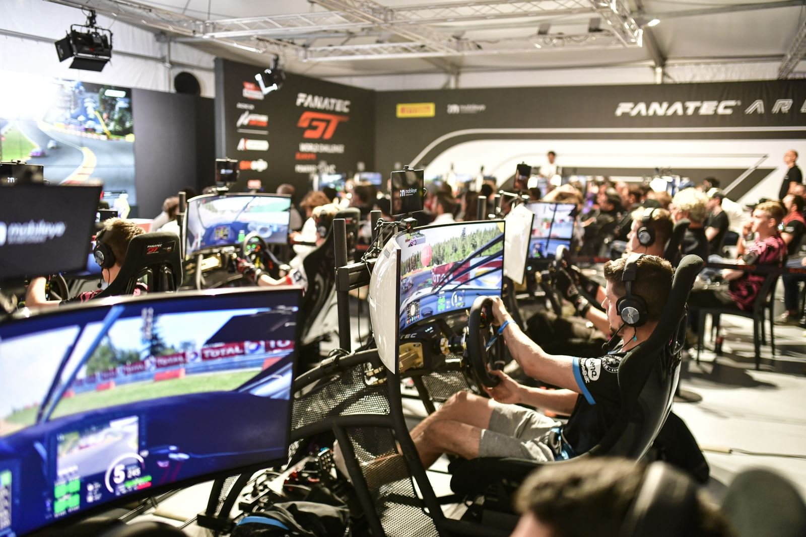 More information about "SRO Esports Sim Pro Series 2023 (on-site & online)"