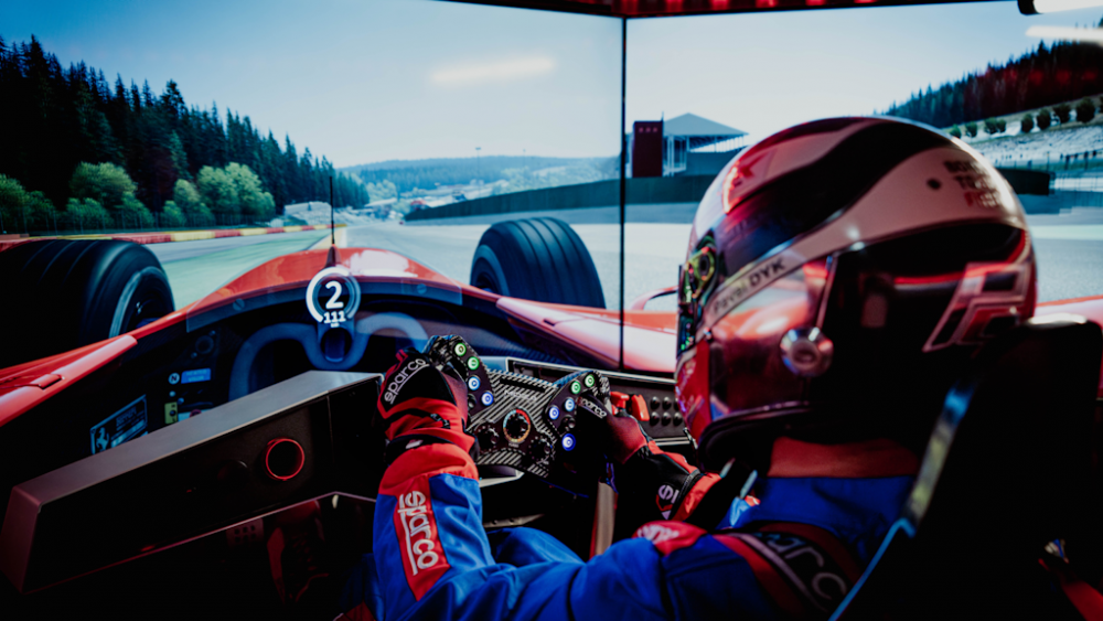 MOZA Racing R12.png