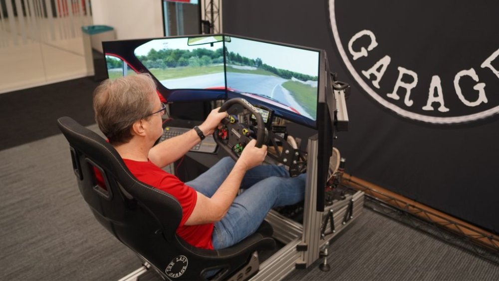 Marcel-Offermans-testing-The-Last-Garage-sim-racing-Sim-Formula-Europe-2024-1024x576.jpg