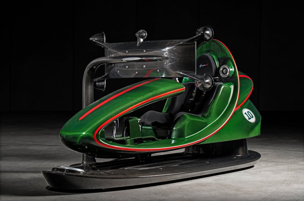 Simulatore-Huayra-R-02-3_4-anteriore.jpg