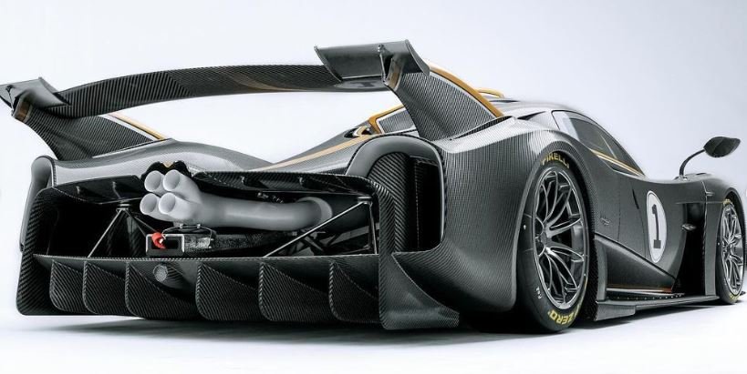 pagani2.JPG