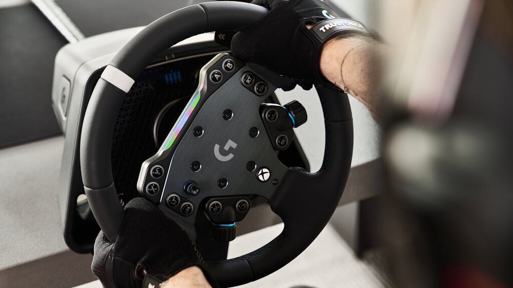 Logitech-4.jpg