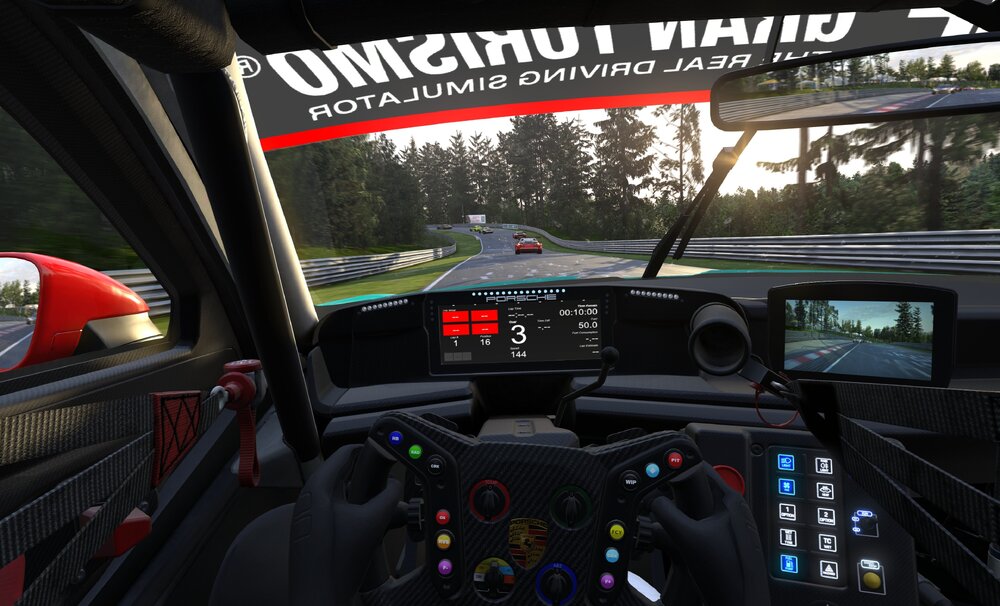 raceroom2.jpg