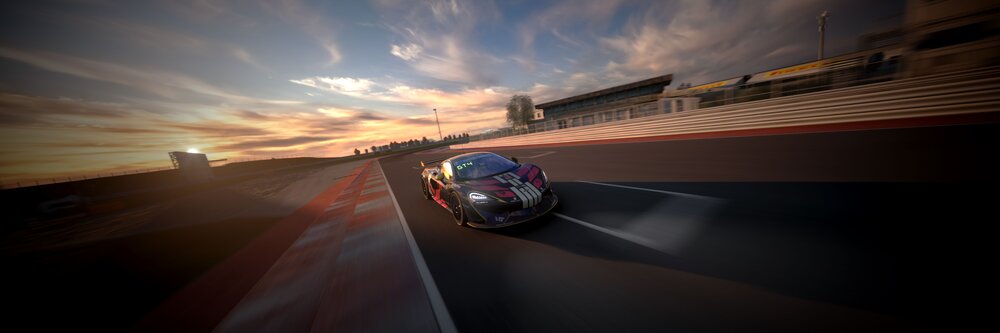 PC_Widescreen_GT4_mclaren_misano.jpg